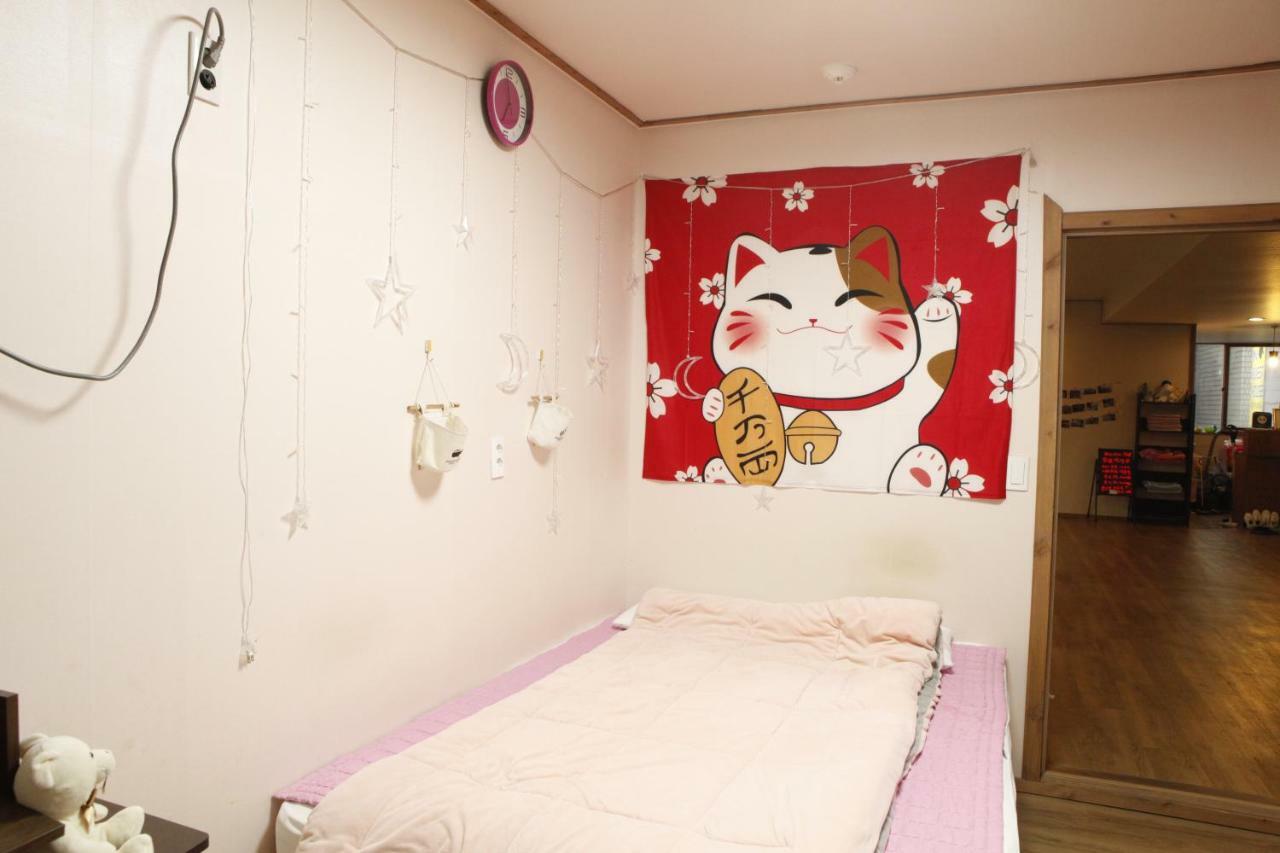 Baozen Guesthouse Jeju Exteriör bild