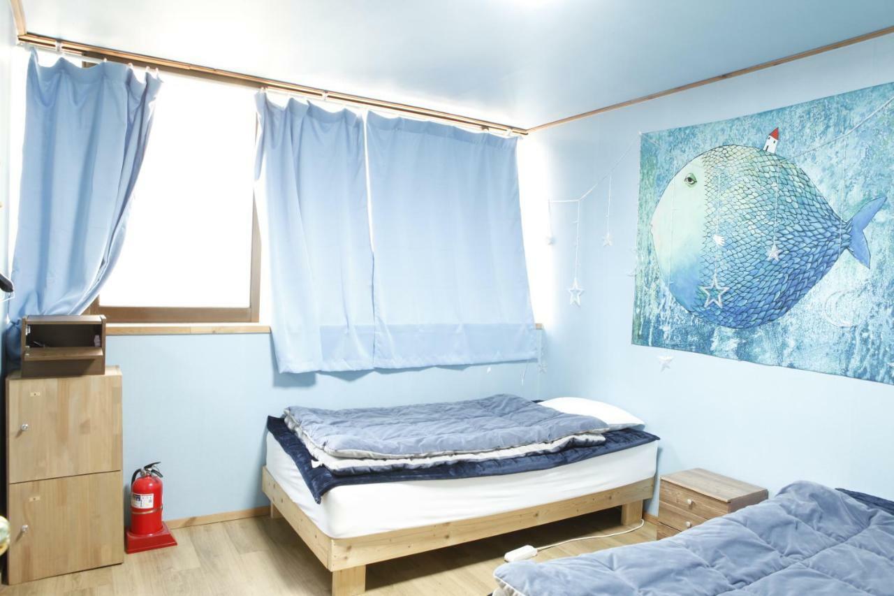 Baozen Guesthouse Jeju Exteriör bild